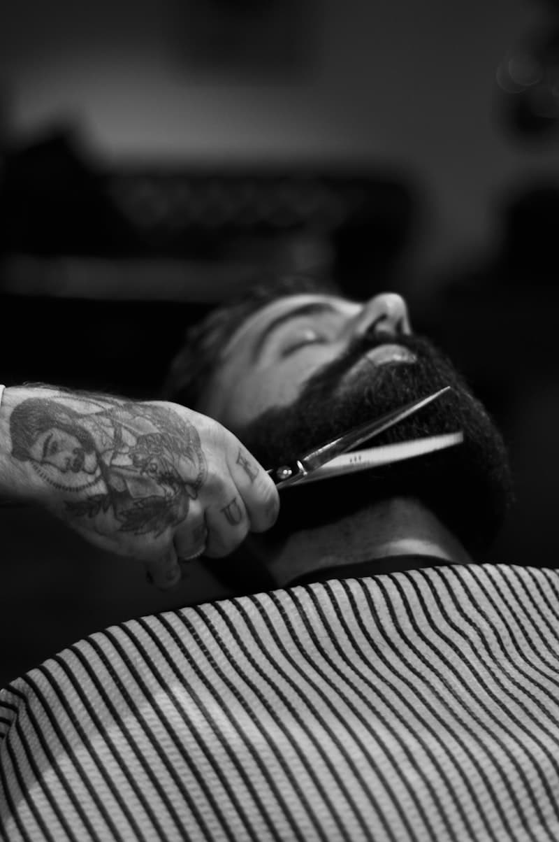 Men's Anti-Dandruff Hair Spa & Steam in Perambur